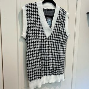 Nwt Boohoo Checkered Sweater Vest 